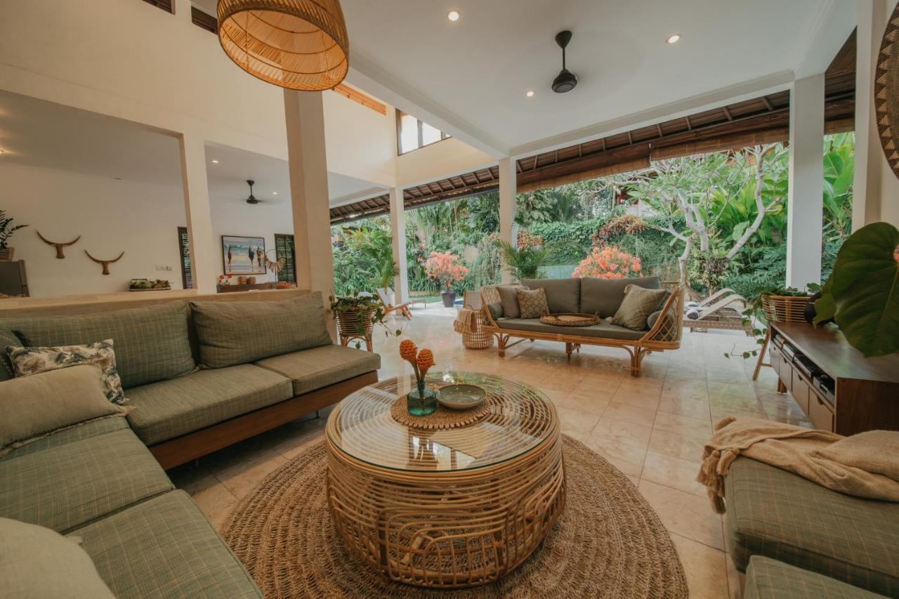 Villa Eight Семиняк Екстериор снимка